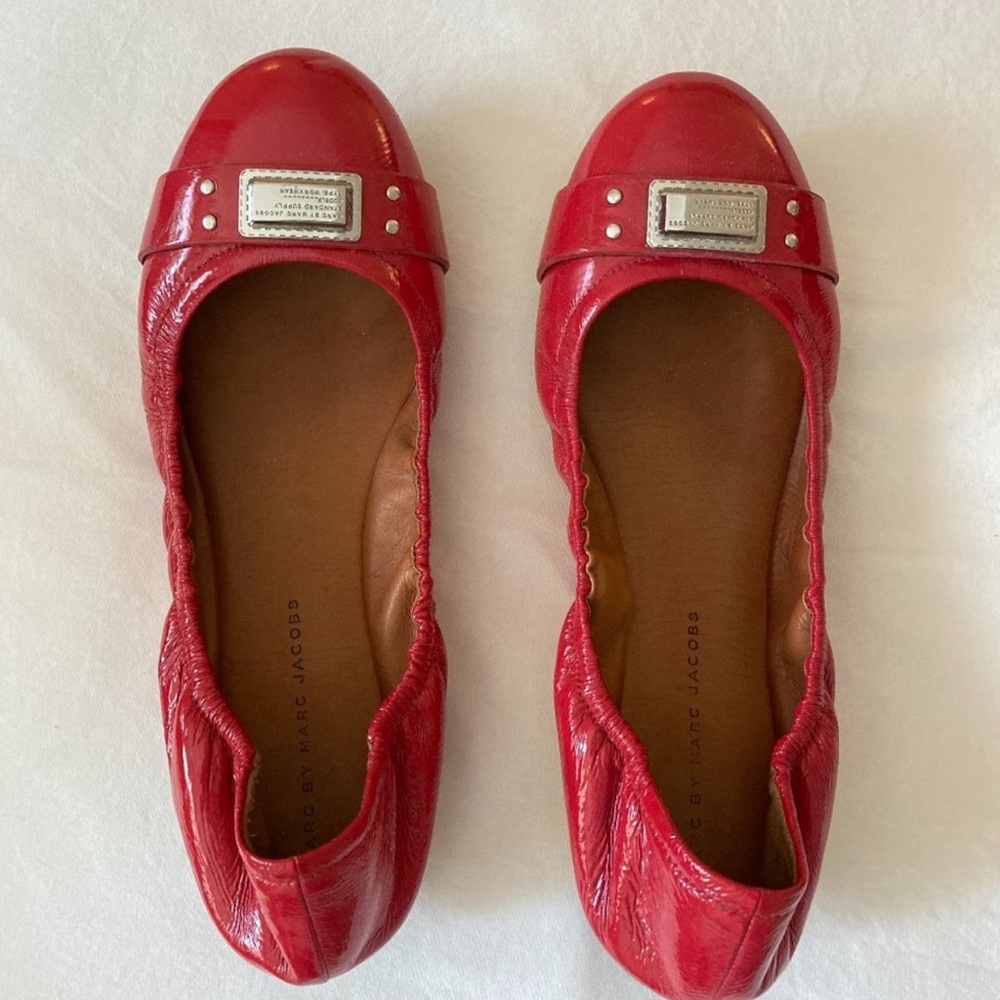 Marc by Marc Jacolos Red Ballerinas